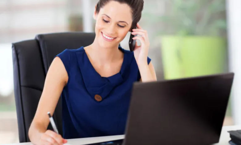 Smart Voicemail Greetings: How to Craft Professional Messages That Convert in 2025