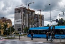 traffic builder growth lighthouse